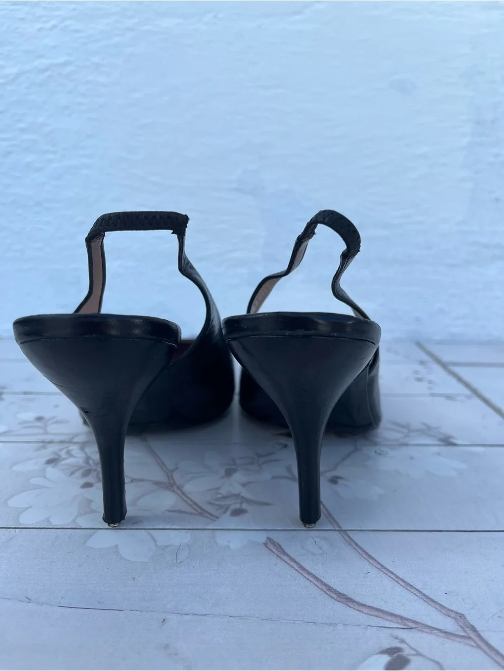 CHANEL Black Pointed Leather Slingback Pumps